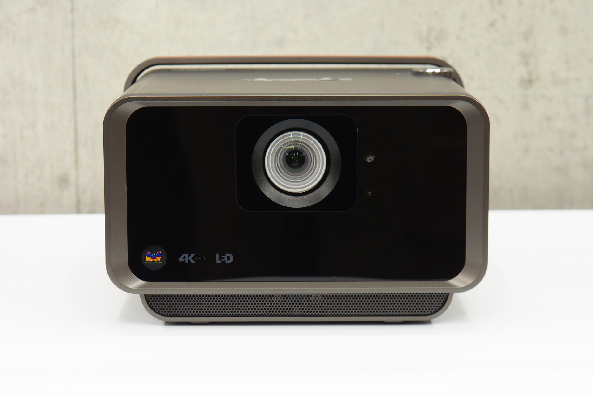 ViewSonic X10-4K 短焦点プロジェクター (3840x2160)