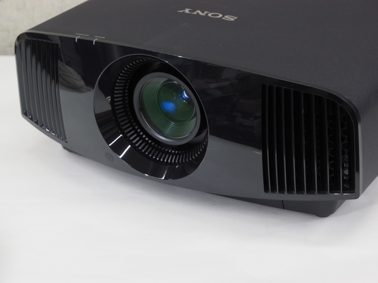 アバックWEB-SHOP / 【中古】SONY VPL-VW255(B)【コード01-12857