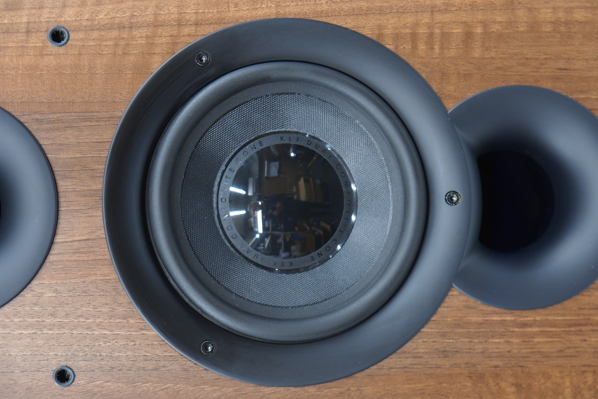 アバックWEB-SHOP / 【中古】KEF iQ90(WN)【コード01-08409】