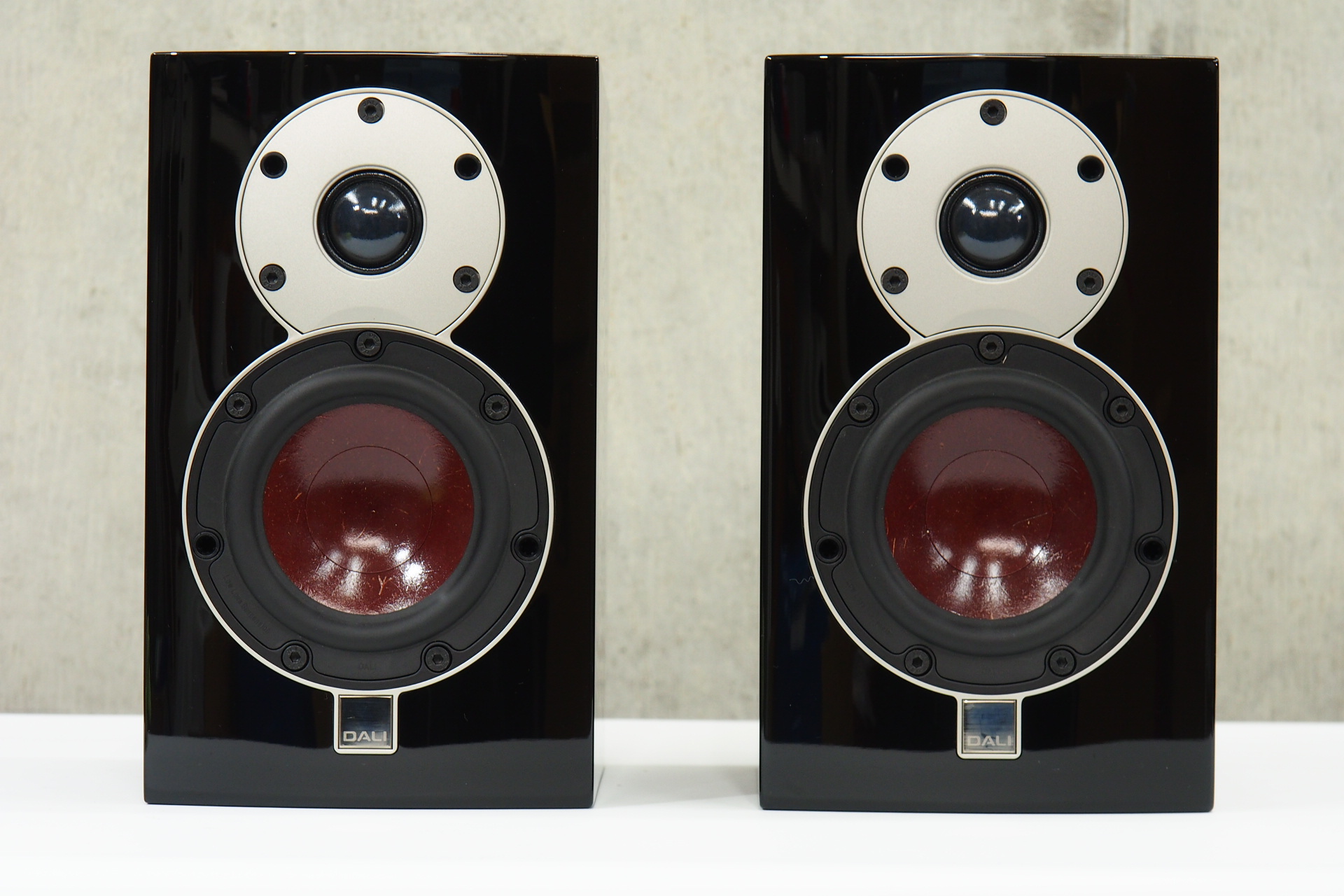 アバックWEB-SHOP / 【中古】DALI MENUET(B)【コード01-08186】ブック