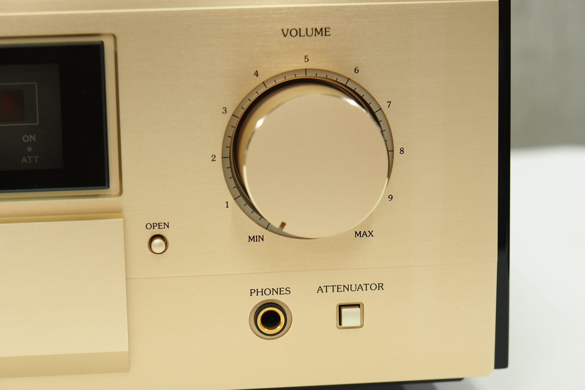 アバックWEB-SHOP / 【中古】Accuphase C-3800【コード01-11541 アバックWEB-SHOP / 【中古】Accuphase C-3800【コード01-11541