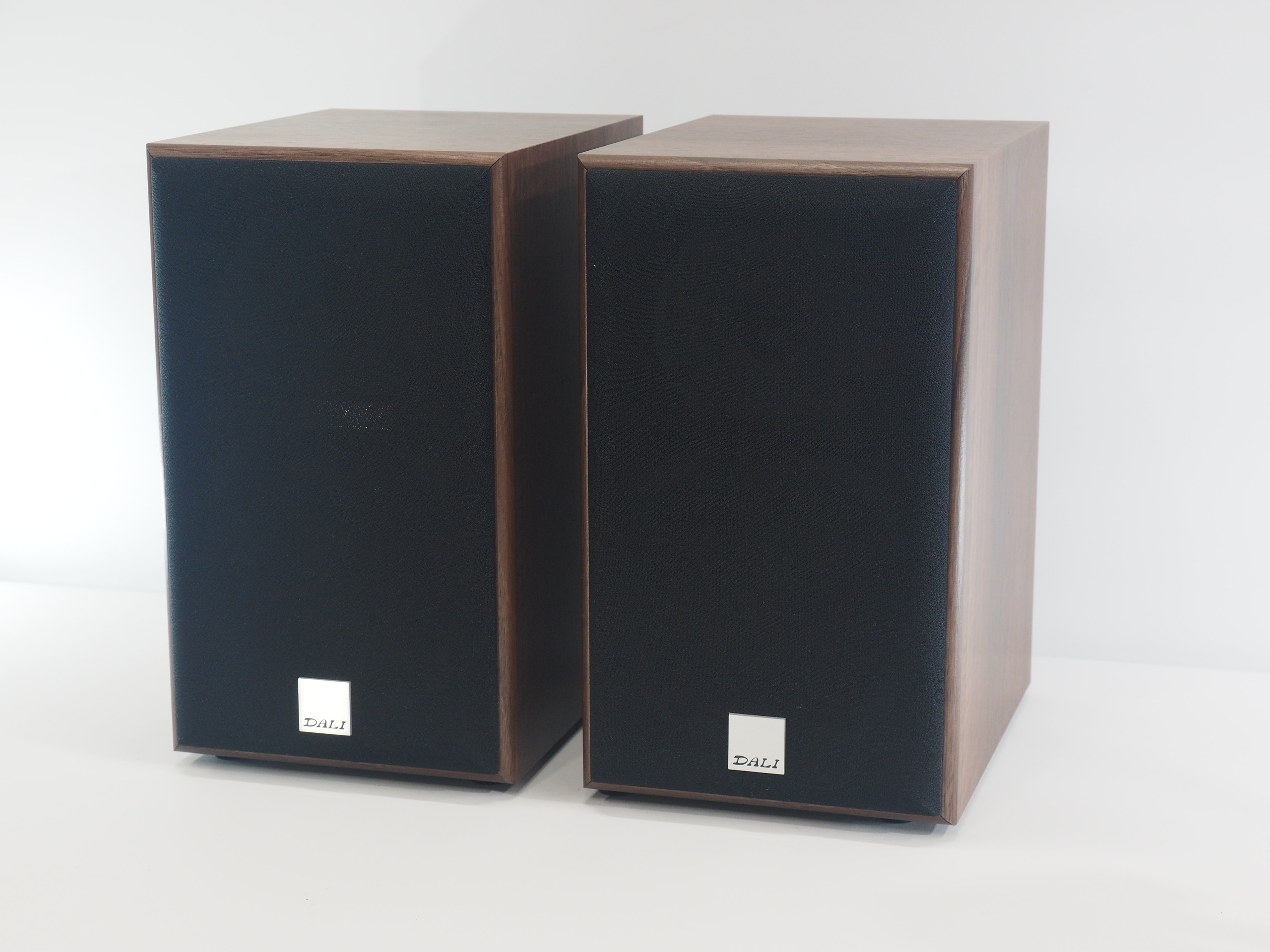 アバックWEB-SHOP / 【中古】DALI SPEKTOR2(WN)【コード10-100734