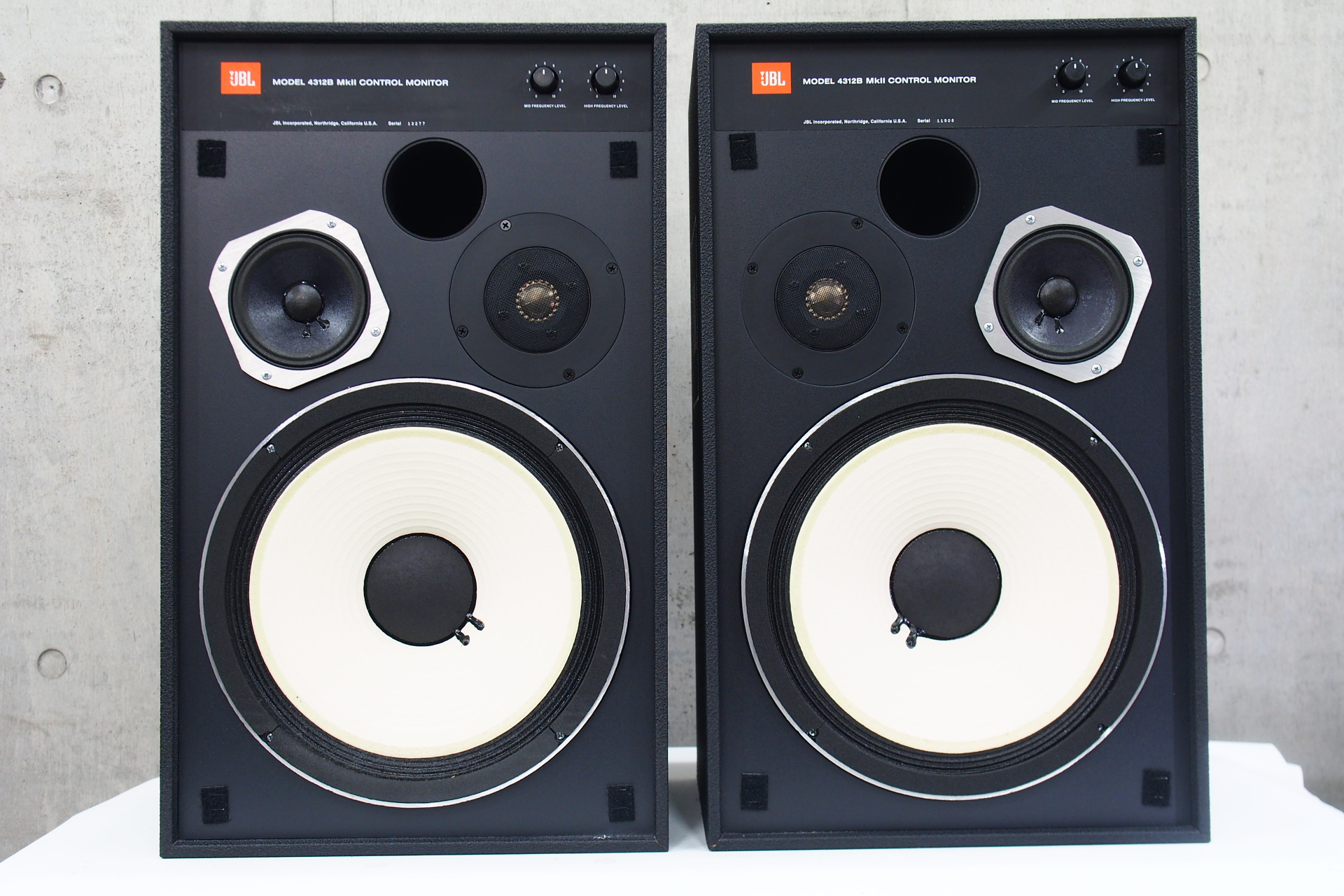 JBL 4312E スタジオモニター(2台ペア)(JBL|自宅で試聴 JBL 4312E スタジオモニター(2台ペア)(JBL|自宅で試聴