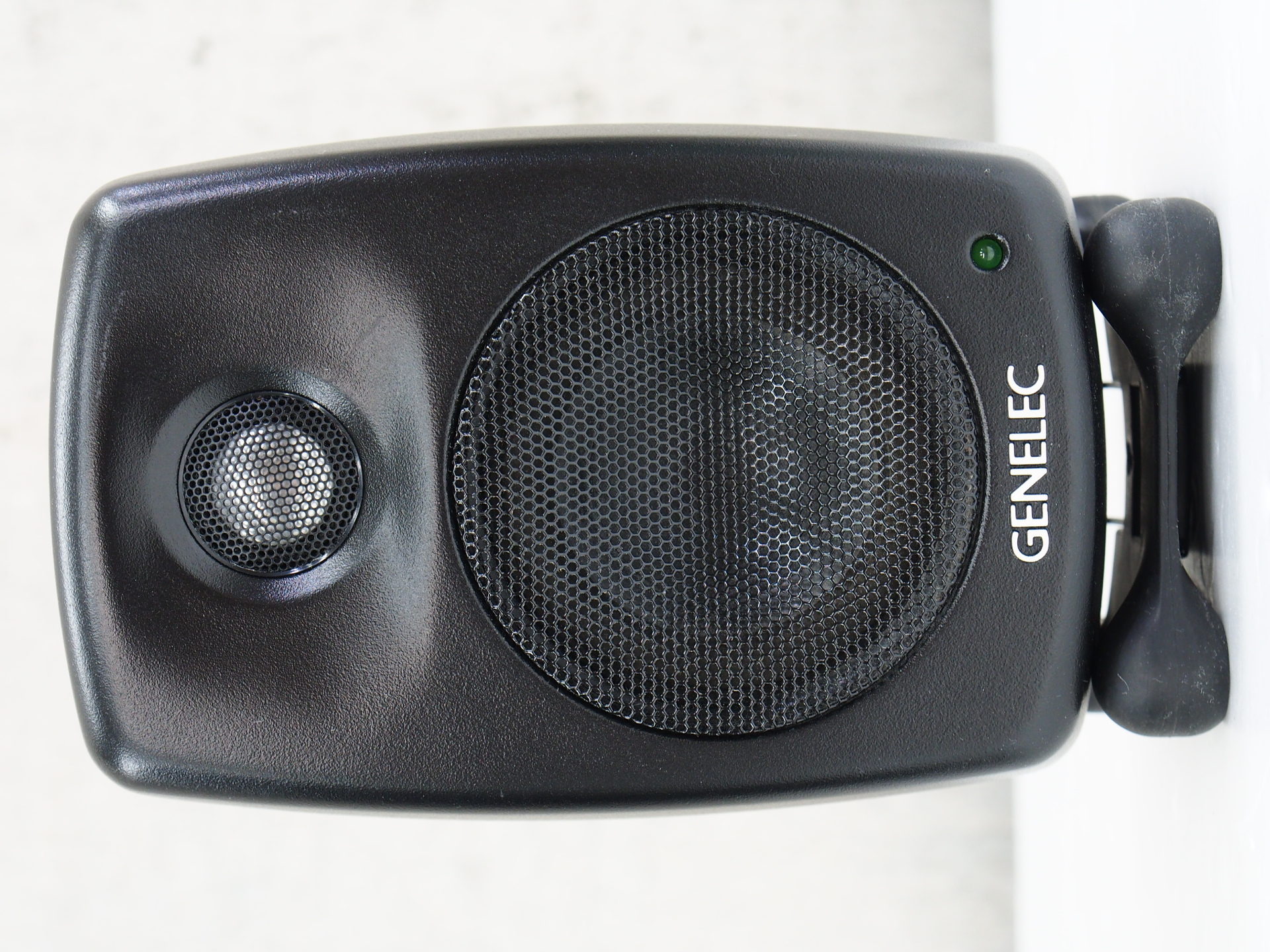 アバックWEB-SHOP / 【中古】Genelec 6010A【コード01-10420】パワード