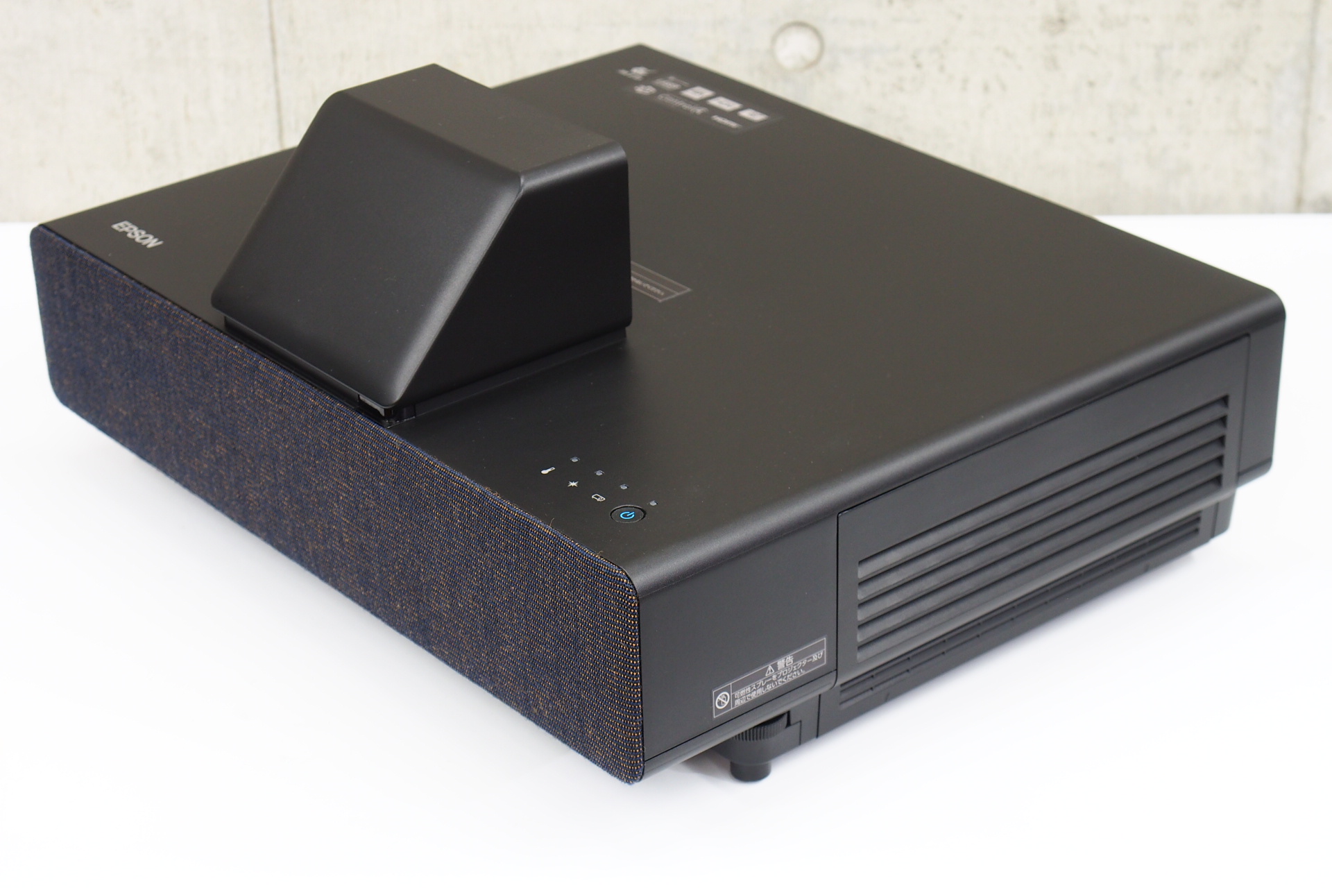 【美品】EPSON EH-LS500B ホームプロジェクター【108使用時間】 美品】EPSON EH-LS500B ホームプロジェクター【108使用時間