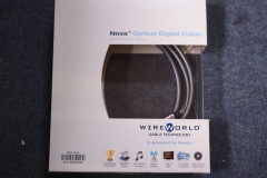 【買取】WireWorld Nova optical cable 2m　NTO【21-02781】
