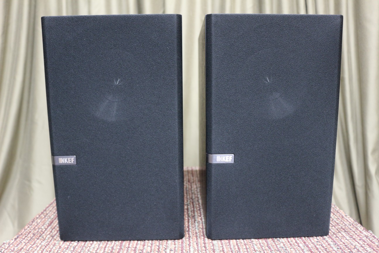 KEF Q300 Version UpペアVEW(ヨーロピアンウォールナット)