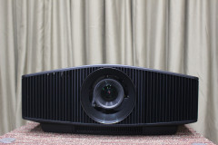 【買取】SONY VPL-VW745【コード00-97120】