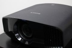 【買取】SONY VPL-VW245(B)【コード00-97799】