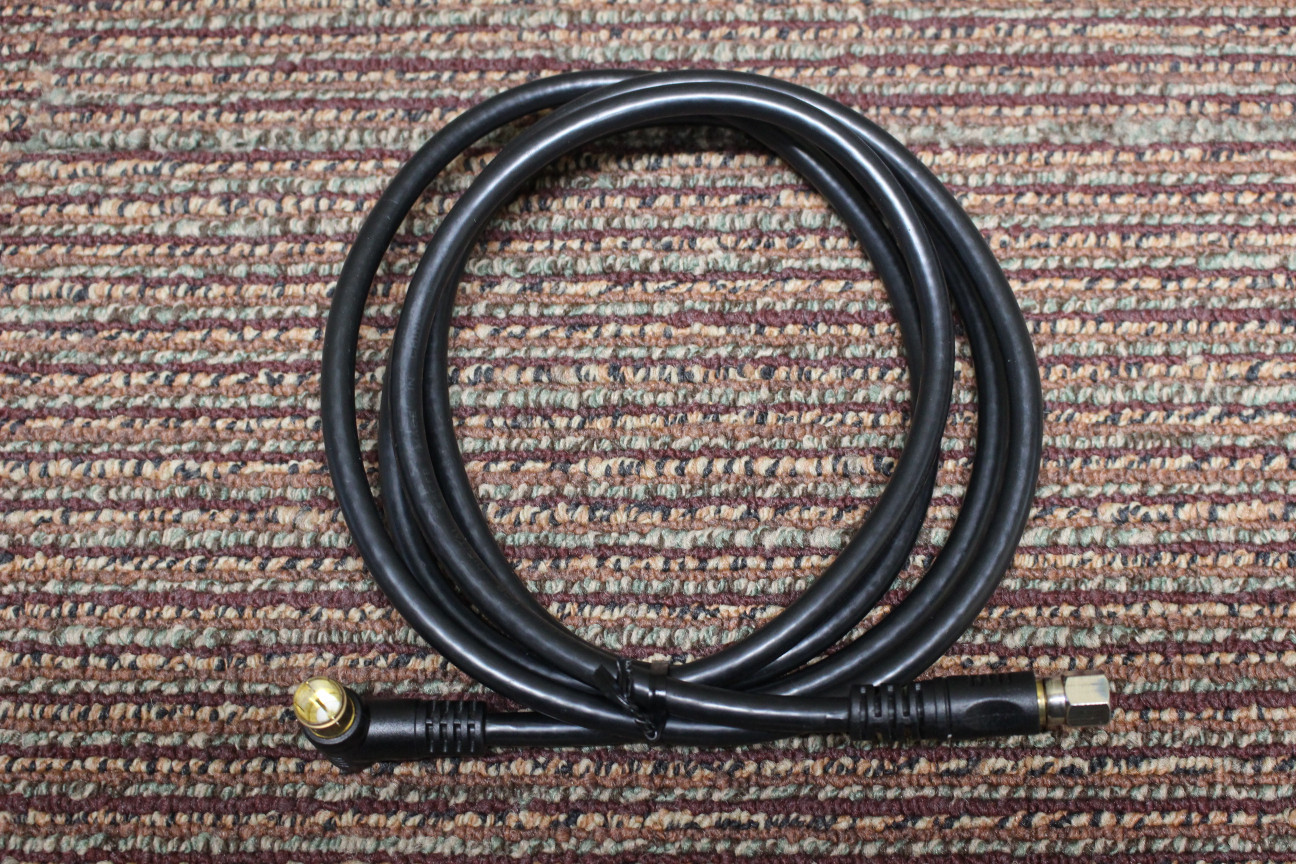 中古 ブランド不明 テレビアンテナケーブル 2 0m コード00 中古販売 買取サイトのアバック