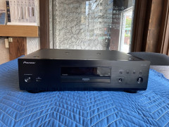 【展示処分品】PIONEER　UDP-LX800【コード95-00120】