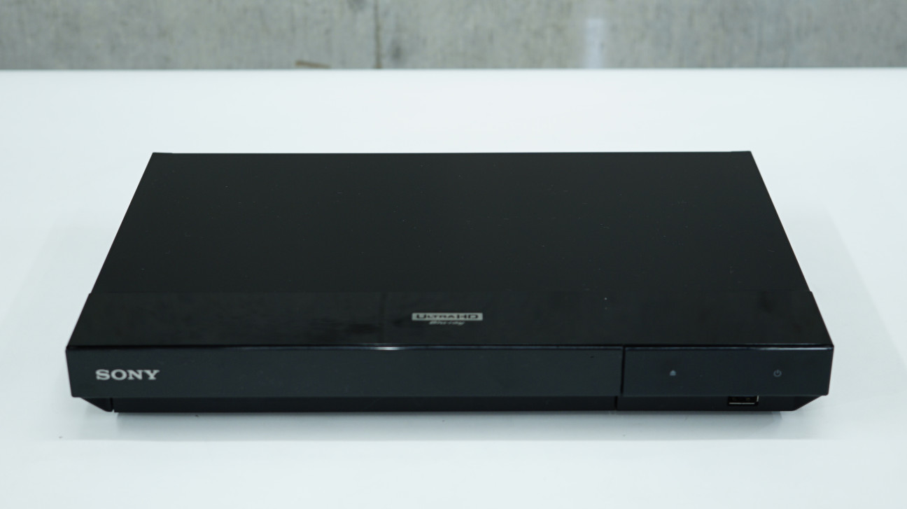 sony-ubp-x700