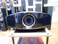 【展示処分品】SONY VPL-VW535(B)【コード95-00053】