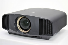 【買取】=訳あり大特価=SONY VPL-VW555(B) 【コード21-03396】