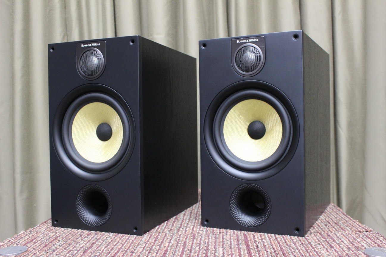 メーカー純正品[充電不要 1年保証] Bowers & Wilkins スピーカー 686S2