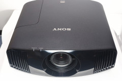 【買取】SONY VPL-VW245(B)【コード21-03594】