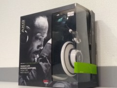 【アウトレット】AKG Q701(WHT)【コード29-00127】