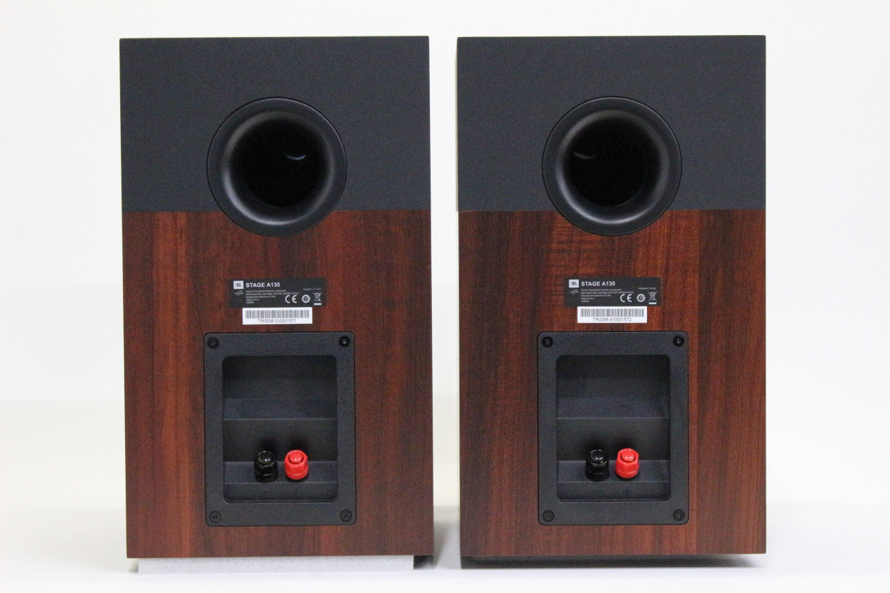 ト送料込 JBL STAGE A130 2ウェイ ブックシェルフ型スピーカー 背面