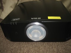 【展示処分品】JVC　DLA-X570R【コード94-00082】